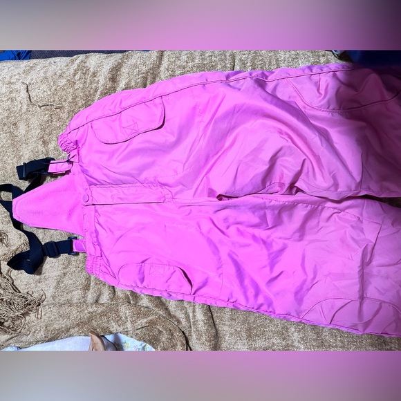 2 pairs of kids snow pants - Picture 3 of 4